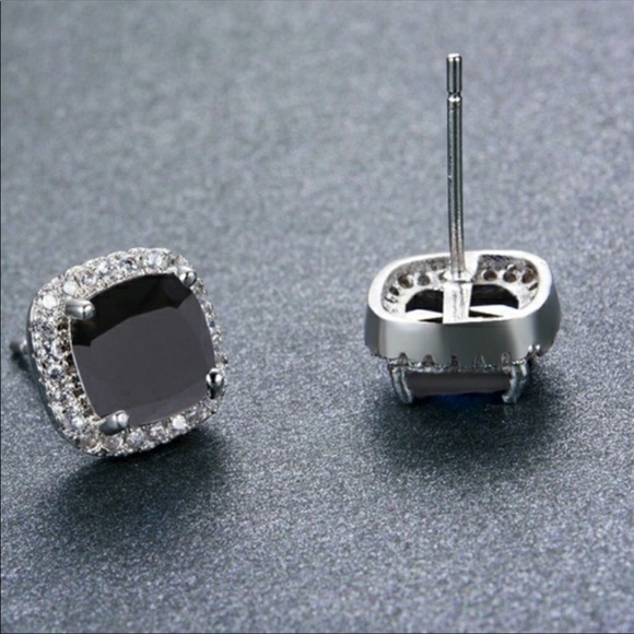 New White & Black Diamond Stud Earrings - Picture 3 of 4